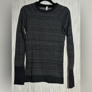 Lululemon Athletica Black and Gray Sweater